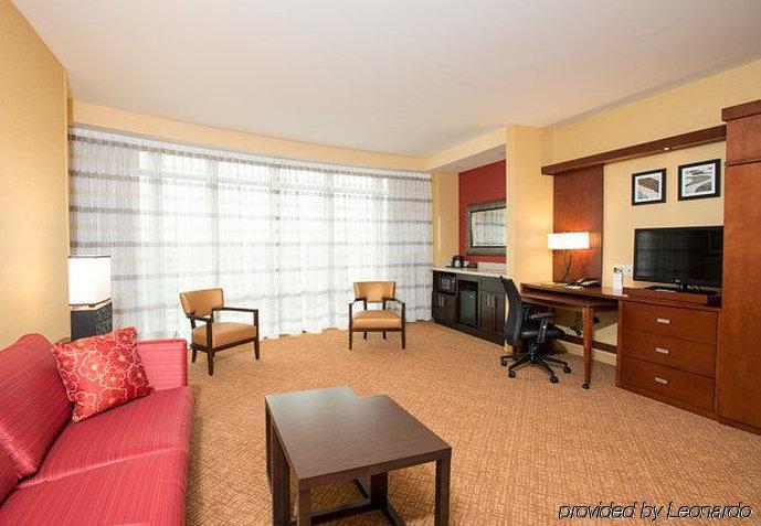 Courtyard By Marriott Midtown/rookwood 3* Cincinnati
